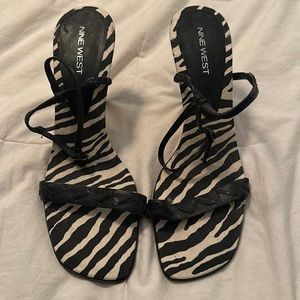 Nine West strappy black sandals. Zebra animal print.